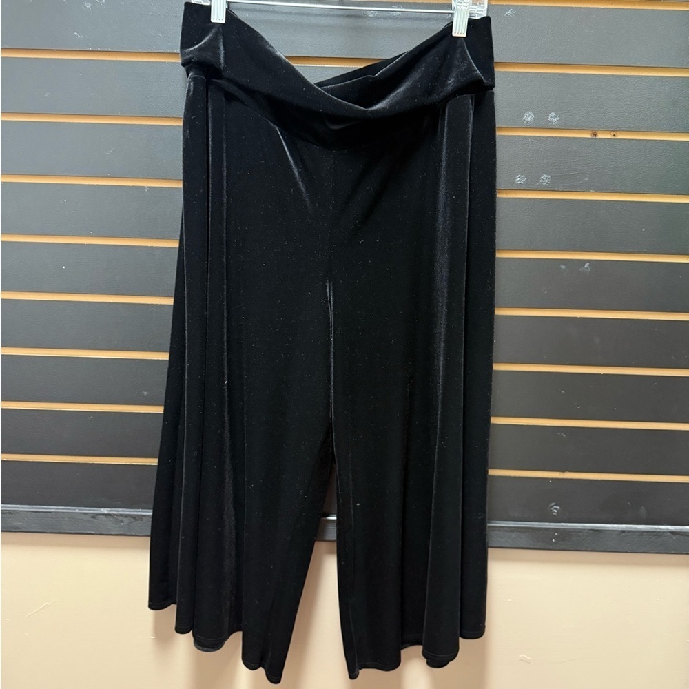 Notations Black Velvet Wide Leg Midi Capris XL